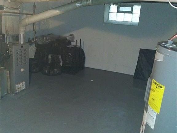 5th image of 7427 Spafford Rd