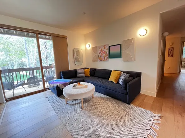 1600 W Pinebrook Blvd, Park City, UT