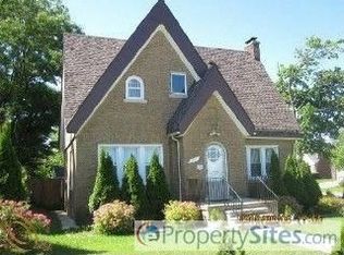 295 Elizabeth Lake Rd, Pontiac, MI 48341