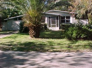 820 S 13th St, Palatka, FL 32177