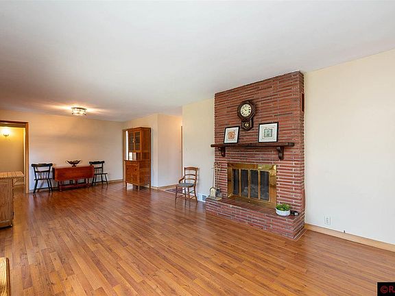 3rd image of 120 S Morningside Dr