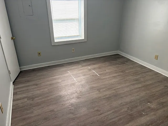 913 Marina St — Photo 4