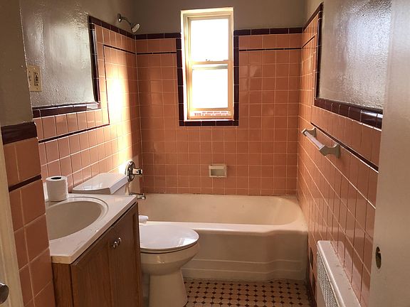 3rd image of 3224 Gobel Ave APT 3