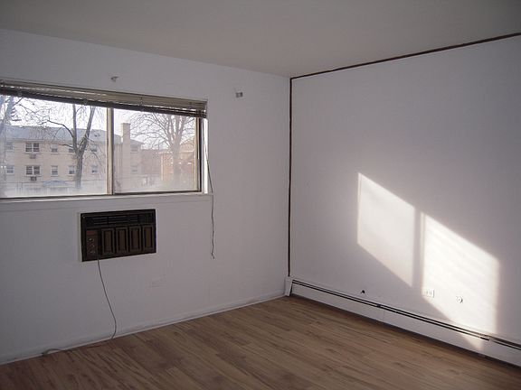 4th image of 8936 N Parkside Ave APT 202