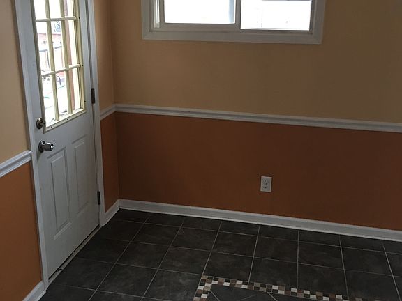 5th image of 940 Wilder Ave