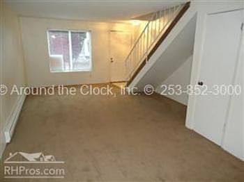 2nd image of 837 4th Ave N APT C