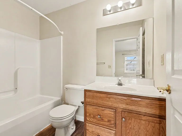 7225 Capital Dr #1 — Photo 15