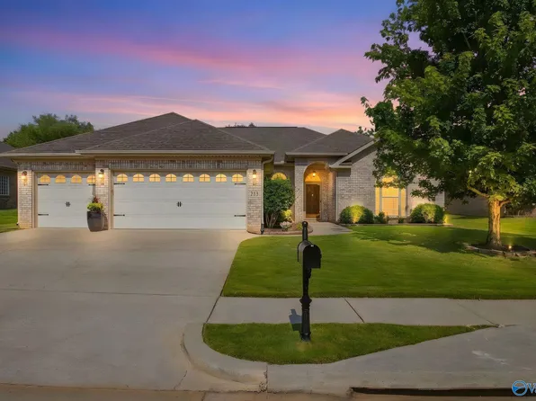 213 N Mossy Creek Cir NW, Madison, AL 35757