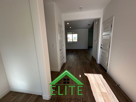 3rd image of 3707 Benicia Ave