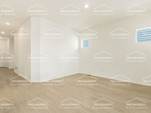 5th image of 6384 Elk Pass Ln
