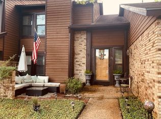 25 Shore Dr, Clinton, MS 39056