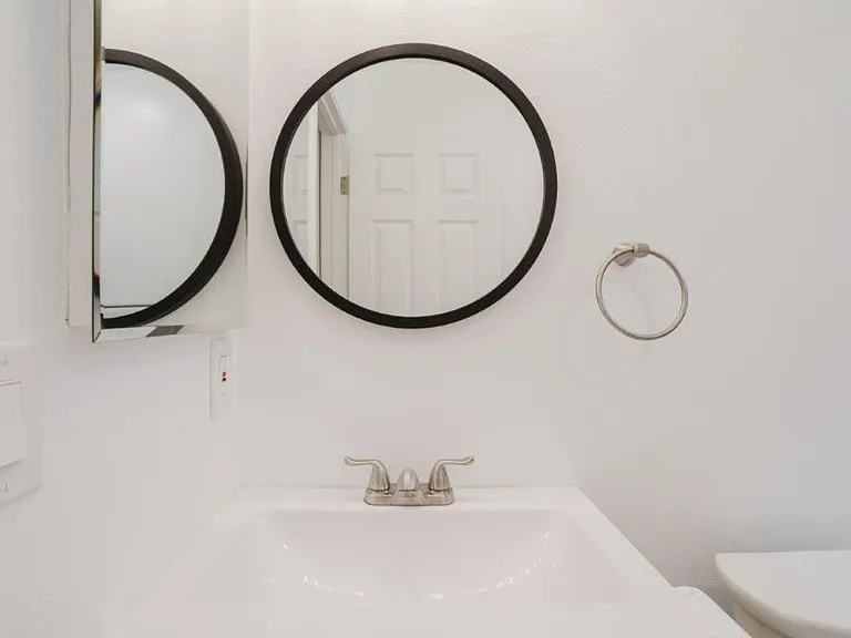 914 E Elk Ave #3 — Photo 21