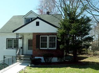 128 E Eckerson Rd, Spring Valley, NY 10977