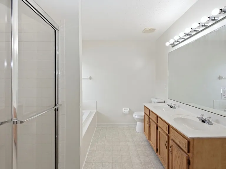 7649 Tollgate Ct — Photo 27