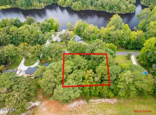 533 Country Club Dr, Arapahoe, NC 28510