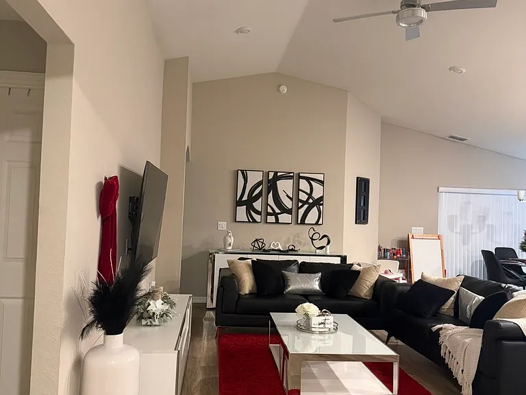 1024 Mountain Flower Ln — Photo 4