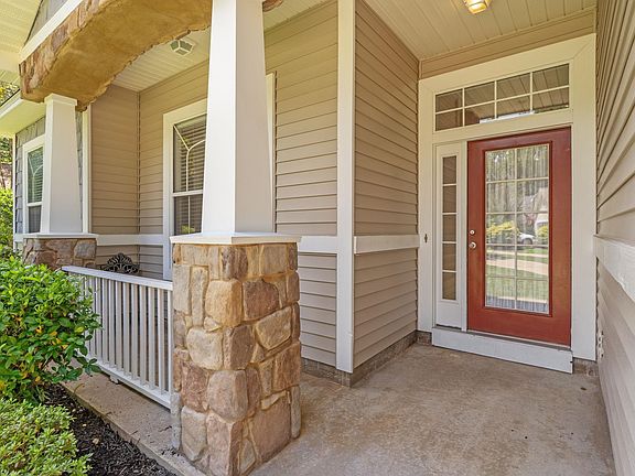 5th image of 8641 Milford Ct