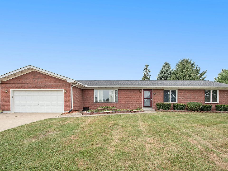 1st image of 100 Jacaranda Dr