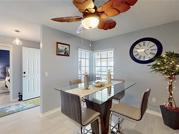 3rd image of 700 Lake Orchid Cir APT 205