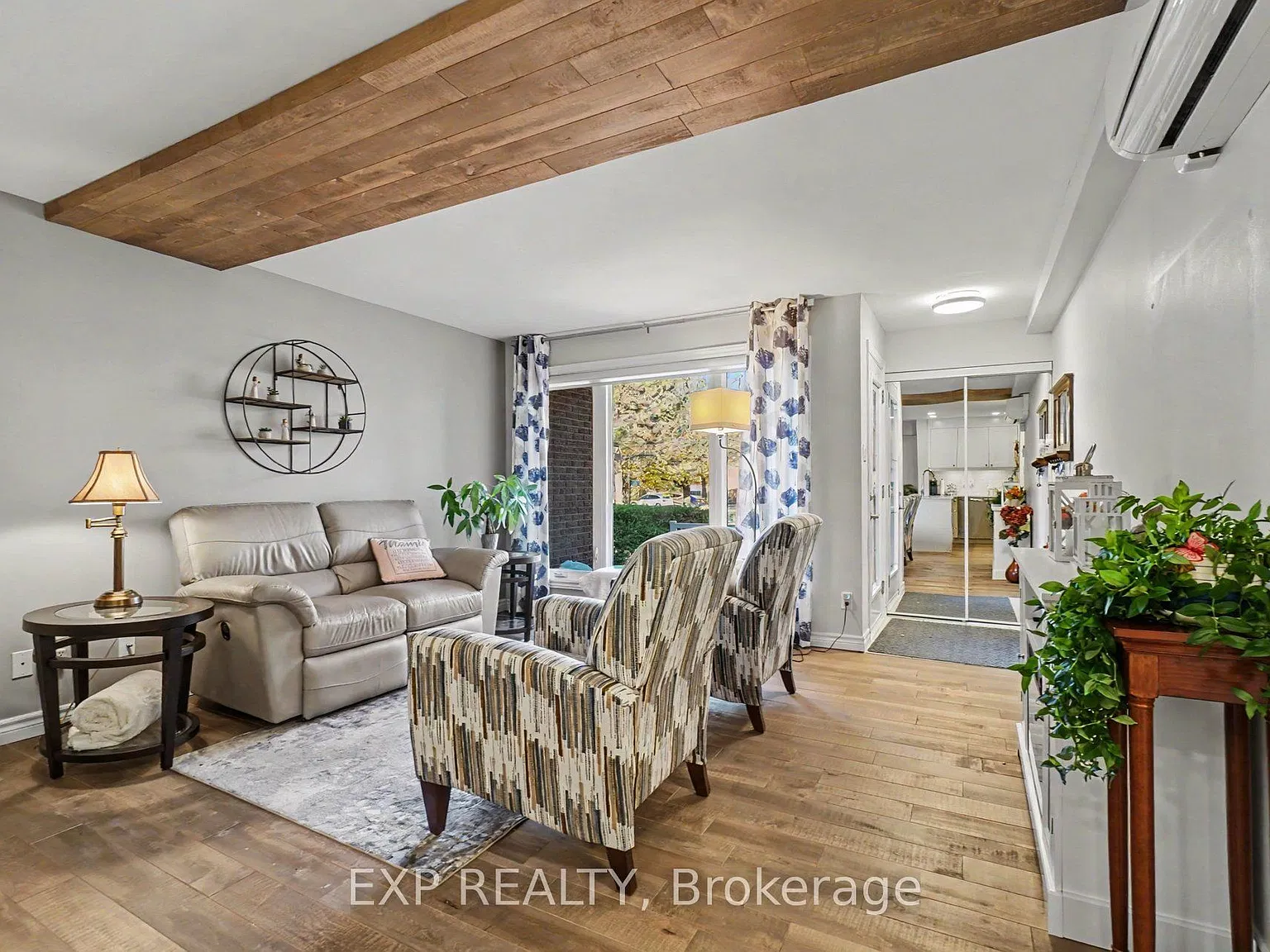 2 bed, $2,450 — Photo 4
