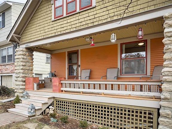 3rd image of 3931 Holmes St
