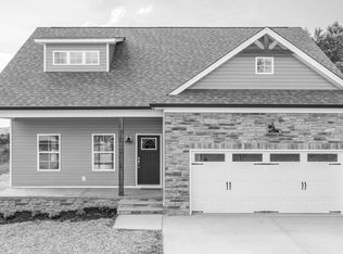 8145 SW Cobblestone Dr #4, Cleveland, TN 37323