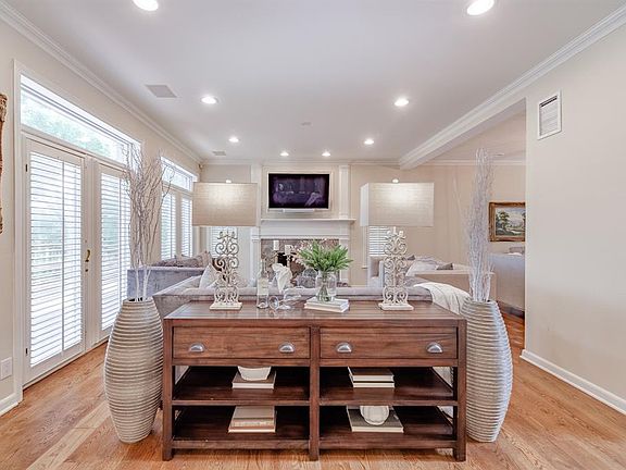 5th image of 135 Eagles Nest Cir