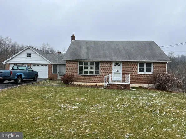 38 Sunset Hill Rd, Boyertown, PA 19512