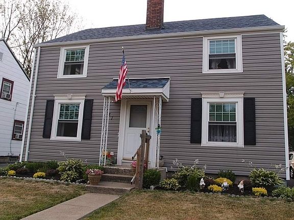 2nd image of 141 Pullman Ave #E
