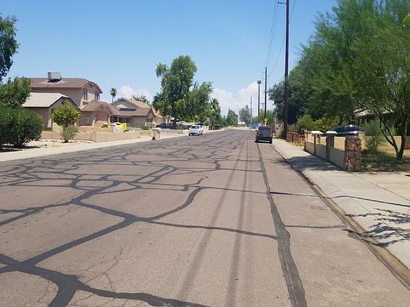 4th image of 5408 N 79th Ave