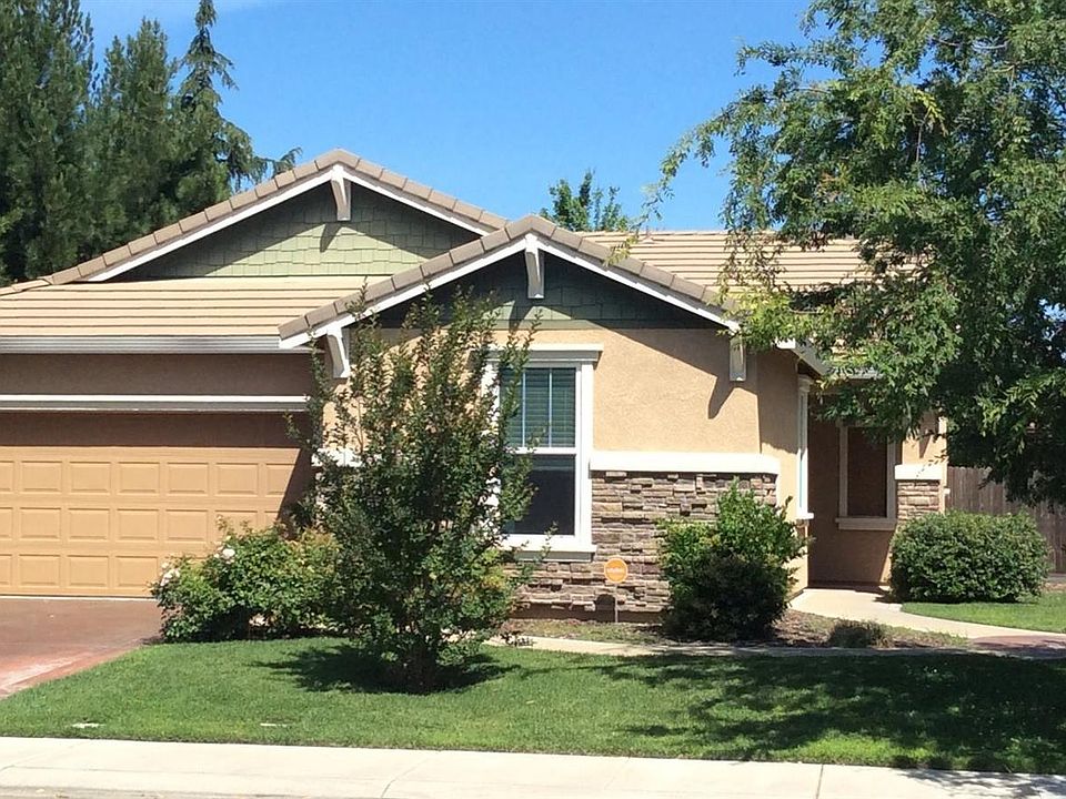 1st image of 1143 Clearwater Creek Blvd