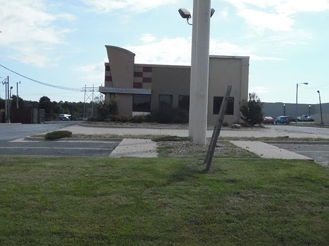 1st image of 2026 S Elliott Ave
