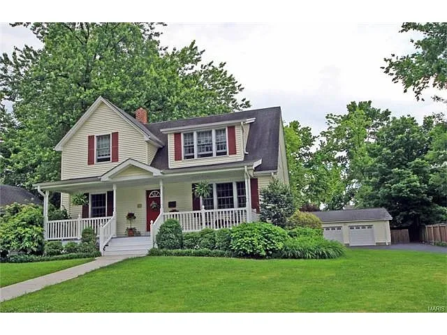 524 Mason Ave photo 1