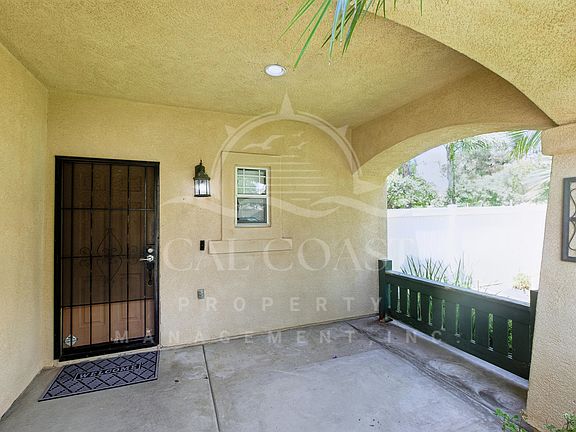 4th image of 32850 Caserta Dr