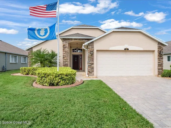 1671 Lago Mar Dr, Melbourne, FL 32940