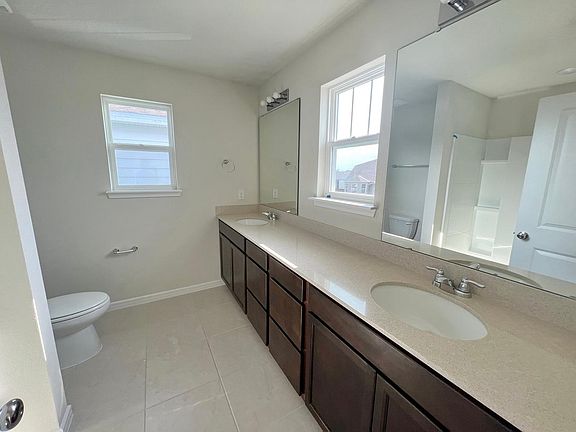 5th image of 1815 Summer Serenity Dr