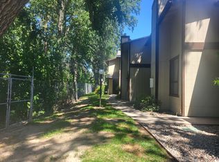 49400 River Park Rd APT 12, Oakhurst, CA 93644
