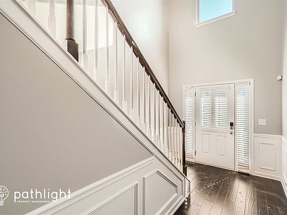 2nd image of 3539 Lake End Dr