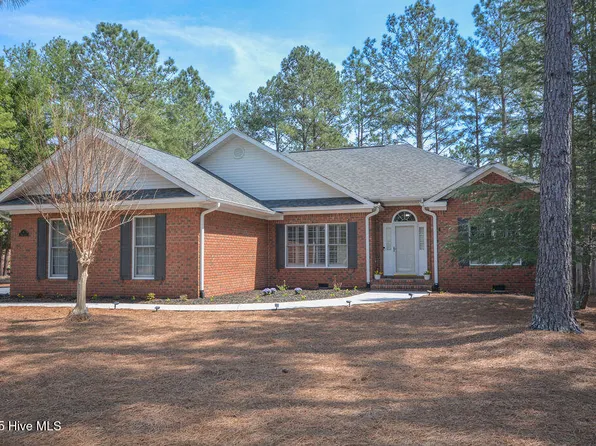 4 Osage Lane, Pinehurst, NC 28374