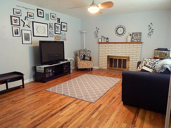 3rd image of 1288 Austin Ave