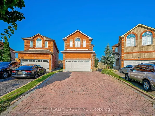 217 Milliken Meadows Dr, Markham, ON L3R 0V9