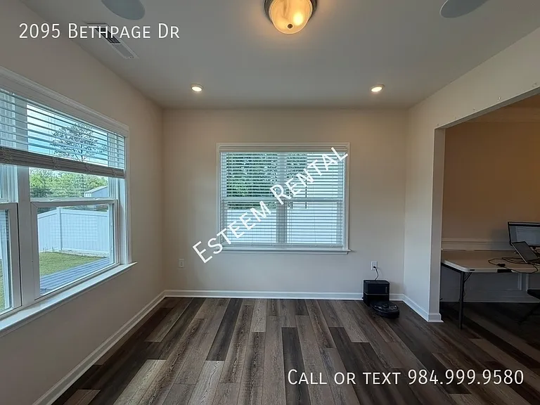 2095 Bethpage Dr — Photo 13