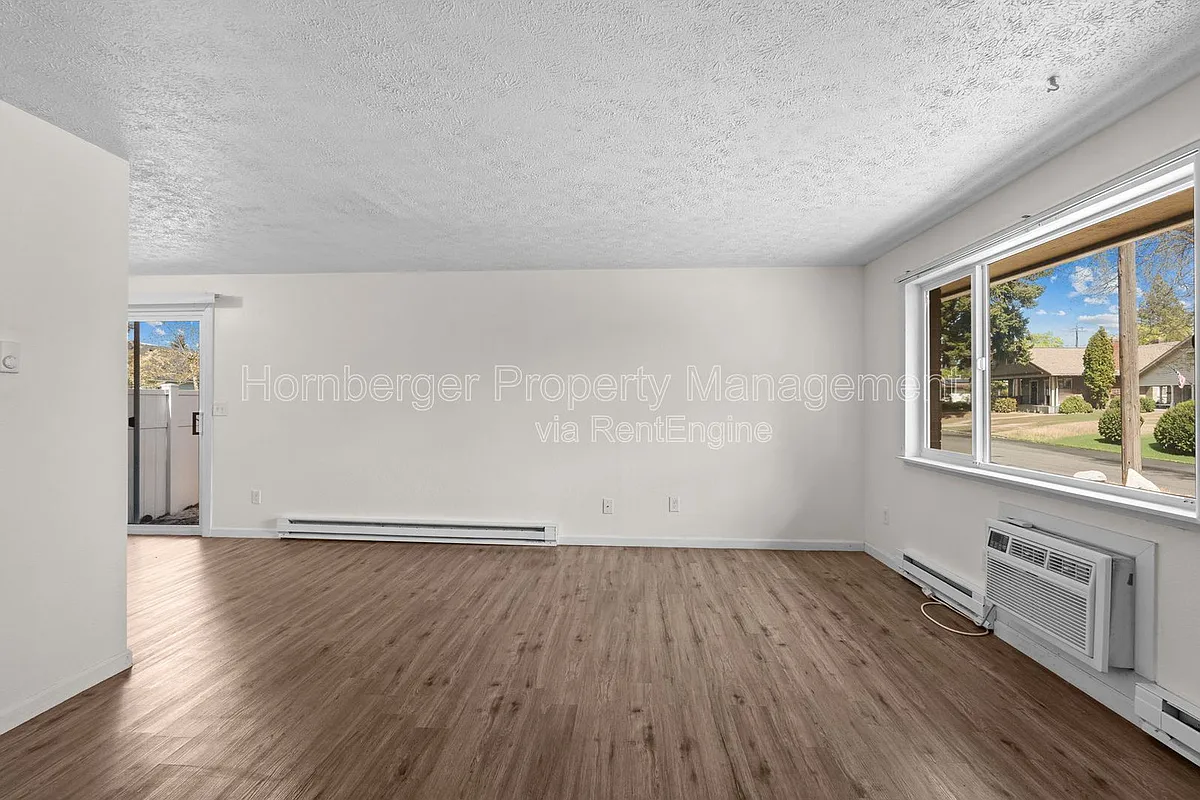 Building Photo - 3617 N Washington St #3619