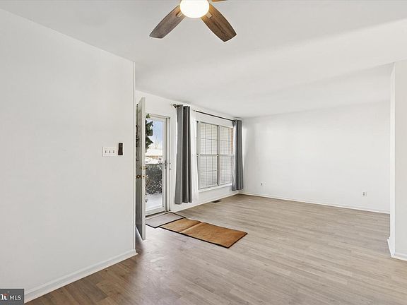 5th image of 1036 Northridge Dr #86A