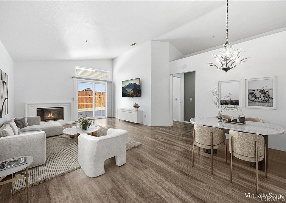 1st image of 15516 Carrera Dr