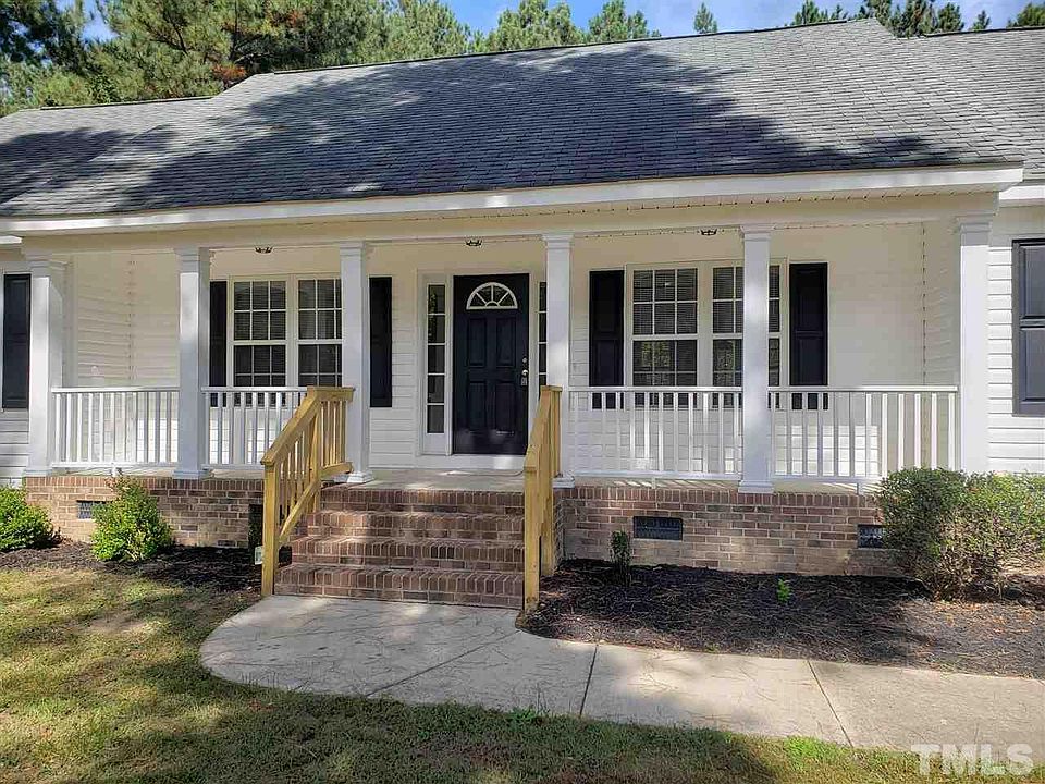 1st image of 95 Shorrey Pl