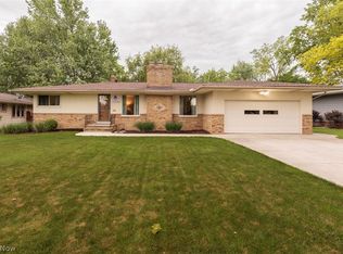 13239 Cherokee Trl, Middleburg Heights, OH 44130
