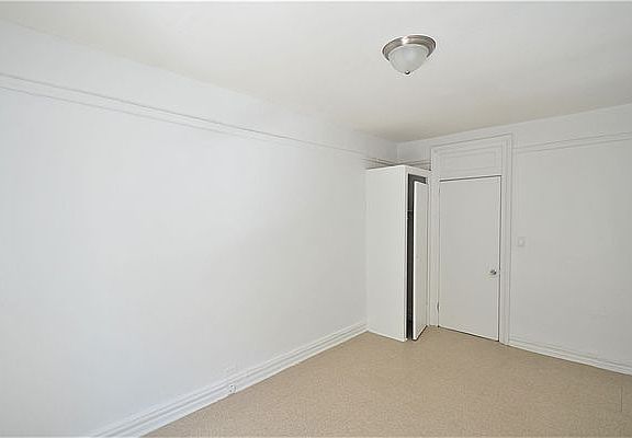 3rd image of 2705 Morris Ave APT B