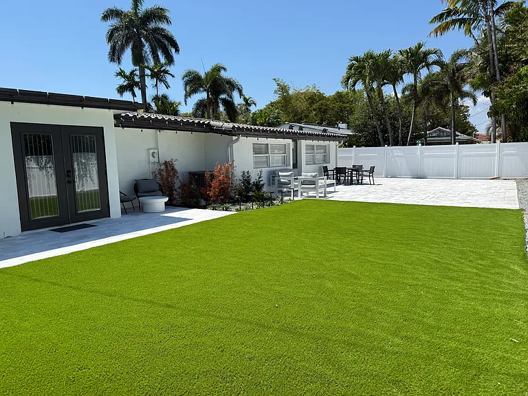 3205 Barton Rd — Photo 43