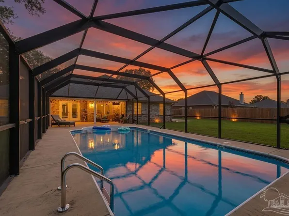 9088 Iron Gate Blvd, Milton, FL 32570